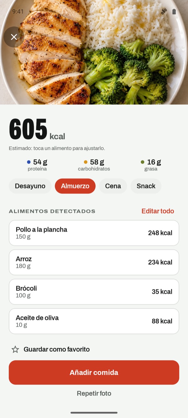 Estimación a partir de una foto: 605 kcal con 54 g de proteínas, 58 g de carbohidratos y 16 g de grasas